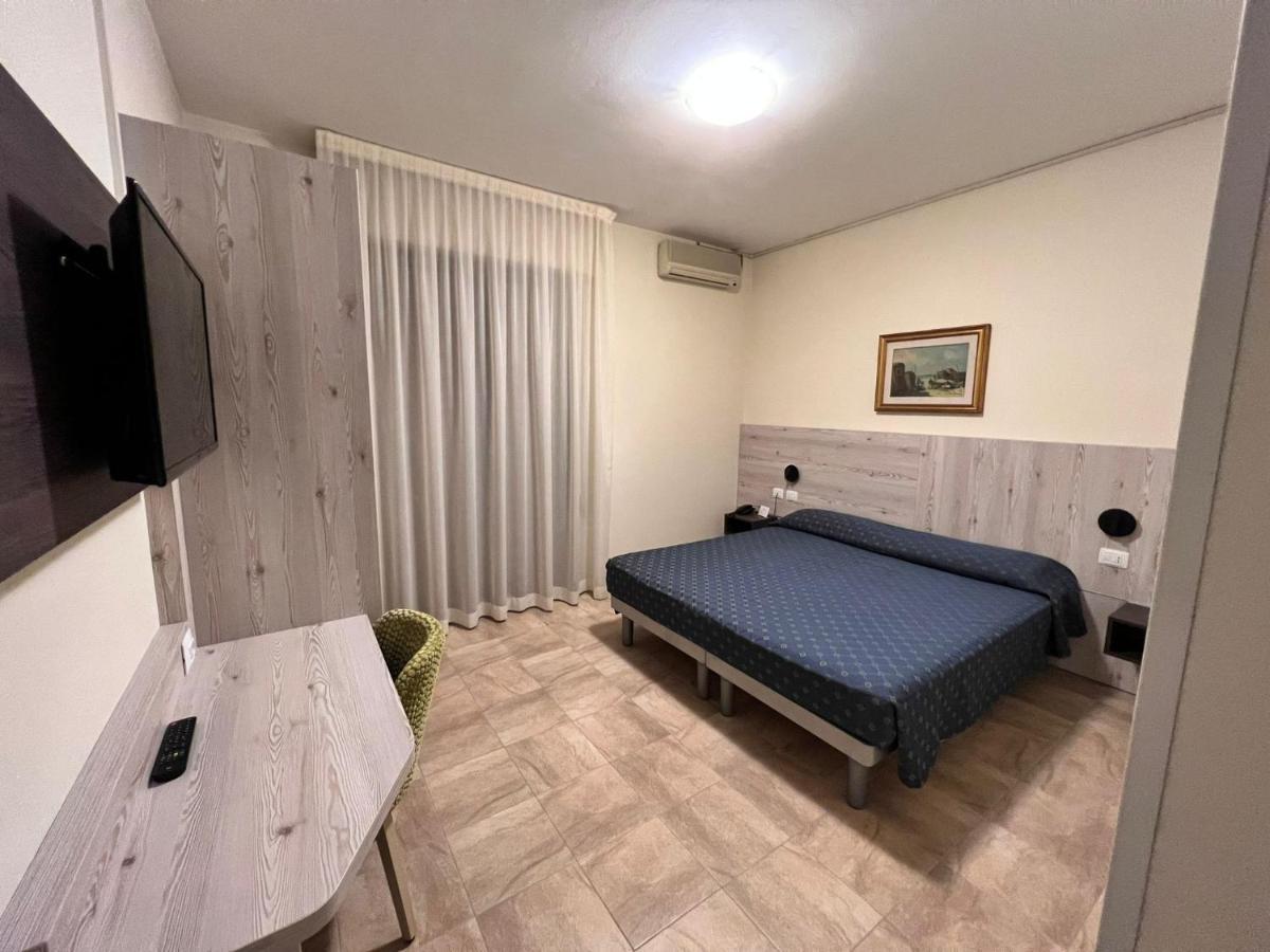 Hotel Colonna Albignasego Kültér fotó